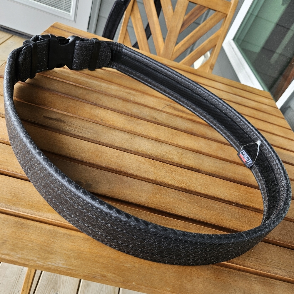 ❌️❌️SOLD❌️Uncle Mikes Mirage Nylon Duty Belt Large (38 - 42) Lined Interior Belt - Picture 5 of 9